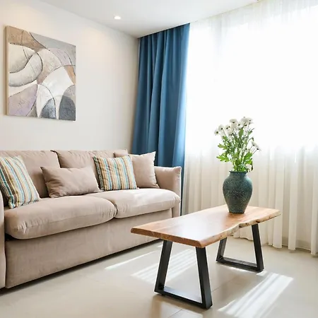 Acropolis Muses - Downtown Luxury